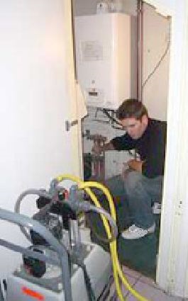 plombier chauffagiste Poleymieux Au Mont D'Or et environ pour un désebouage ou un dépannage de chaudière... 06 84 45 46 67